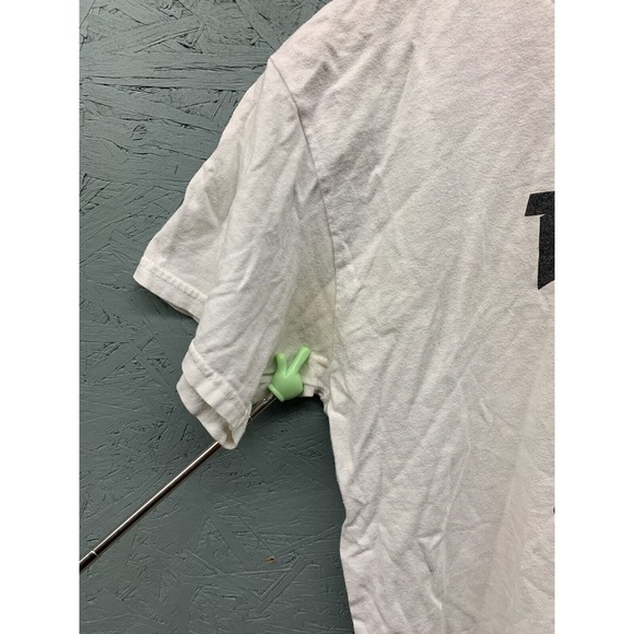 Thrasher Men’s M White Graphic Skate T-Shirts Lot of 2 Comic Style Tees - Picture 12 of 16